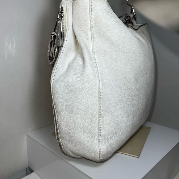 Micheal Kors Large Hobo - Picture 6 of 9